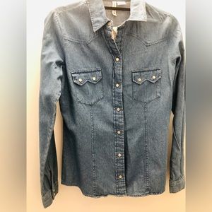 Young ladies Full Tilt Long sleeve top